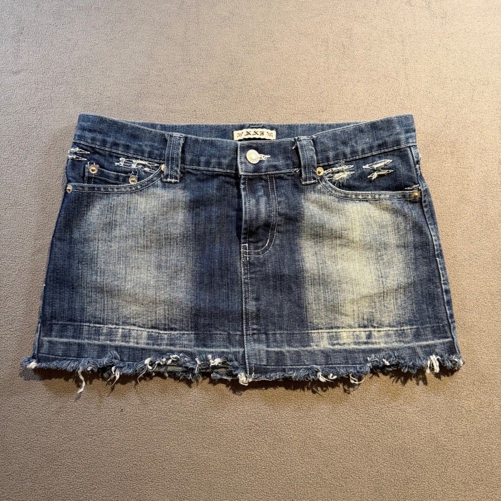 XXI Forever Denim Mini Skirt Medium Wash Distressed Camo Detail Y2K Size M